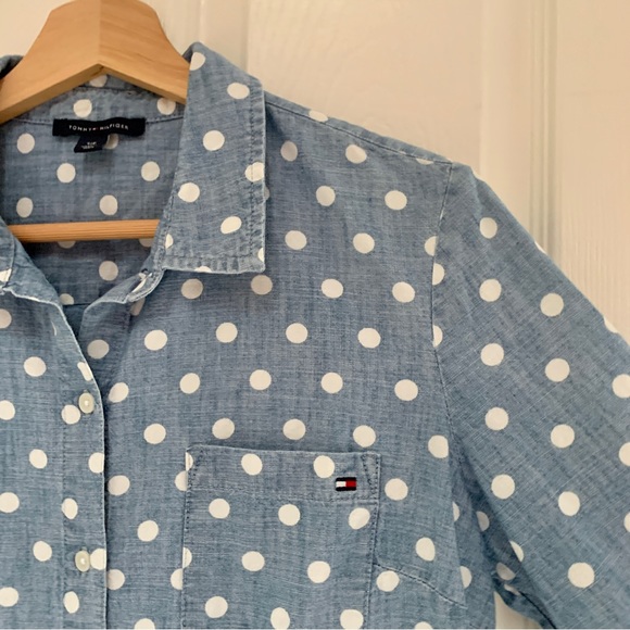 Tommy Hilfiger polka dot chambray button down - Picture 1 of 10